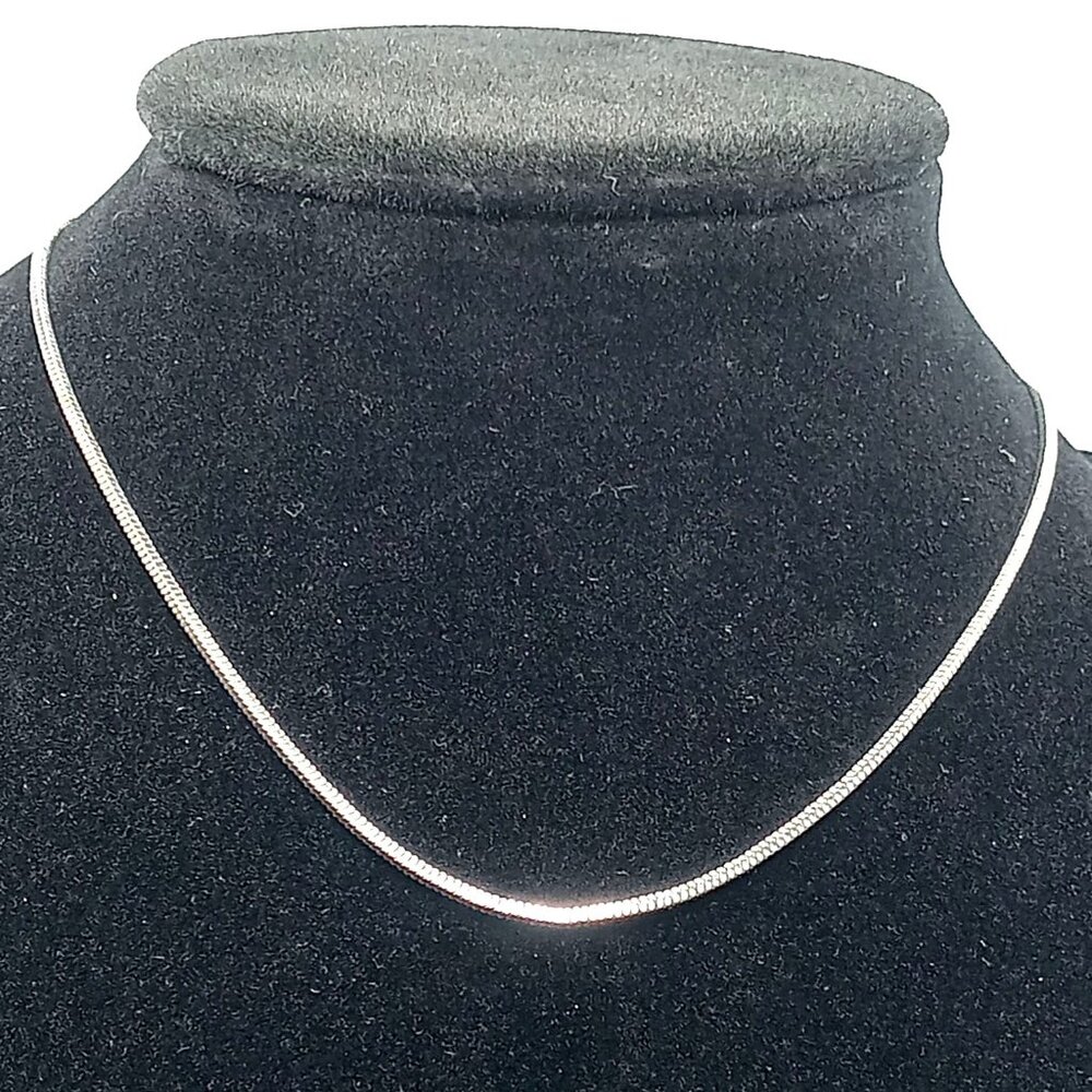 American Eagle Choker Necklace Silver-Tone Snake Chain Adjustable 12"-15" Length